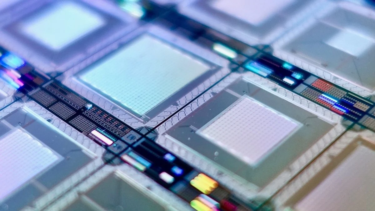 Close-up of a superconducting quantum processing unit — a file photo illustrating the type of hardware Türkiye's new QPU development project aims to build domestically